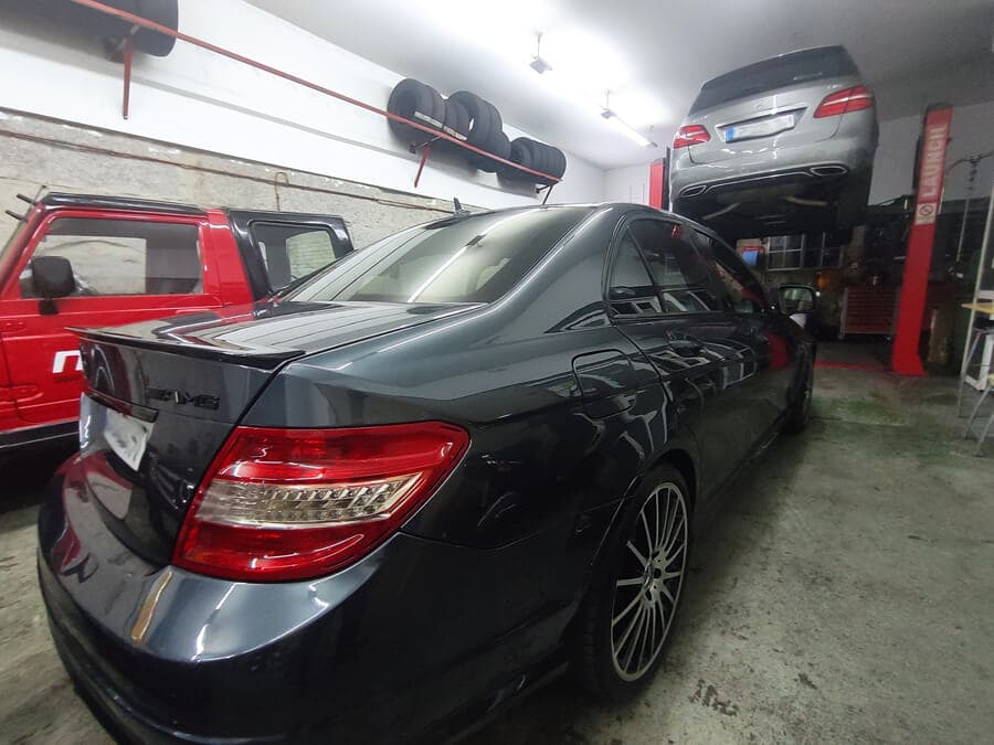 Taller de coches en Ourense