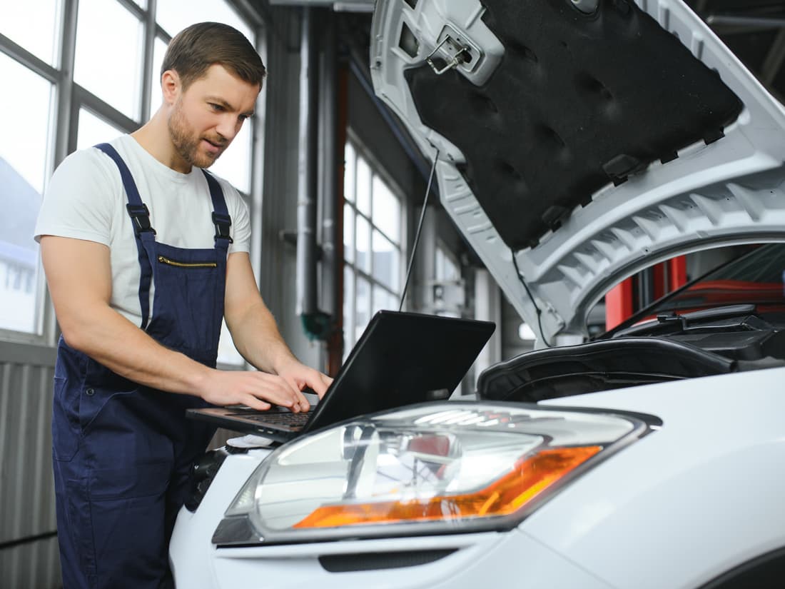 Taller de electrónica de coches en Ourense